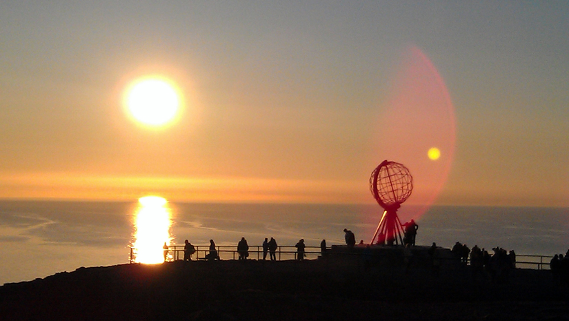 The Midnight Sun Places Where Sun Never Sets Funbuzztime The Midnight Sun Places Where Sun Never Sets Funbuzztime